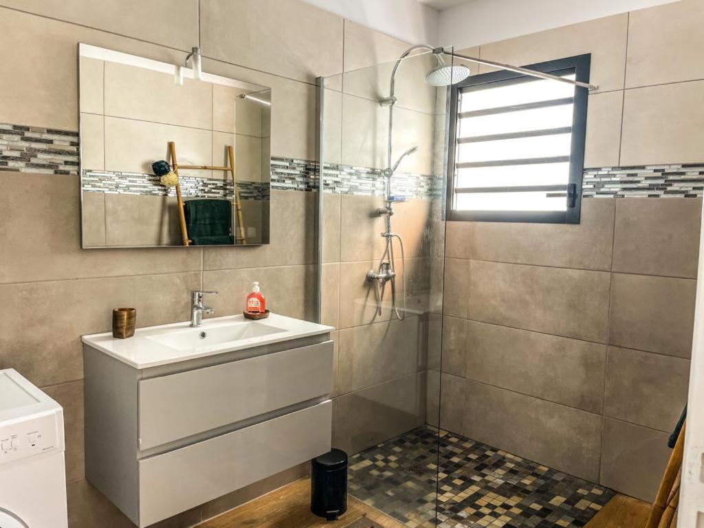 Villa Cap Sud And Spa 1 Петит-Иль Экстерьер фото