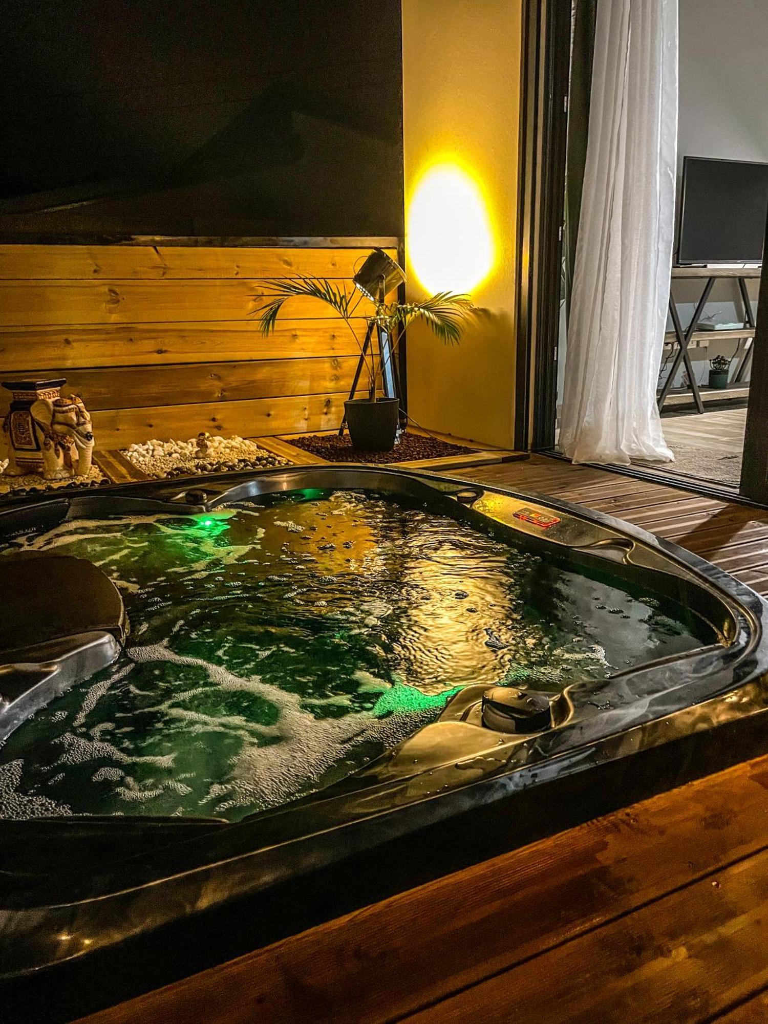 Villa Cap Sud And Spa 1 Петит-Иль Экстерьер фото